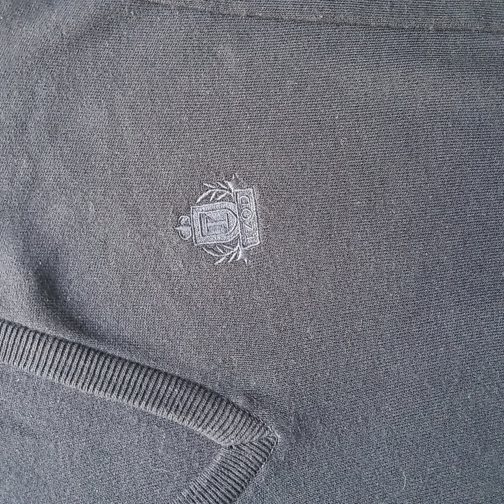 Men's IZOD Medium Sweater - Picture 3 of 3